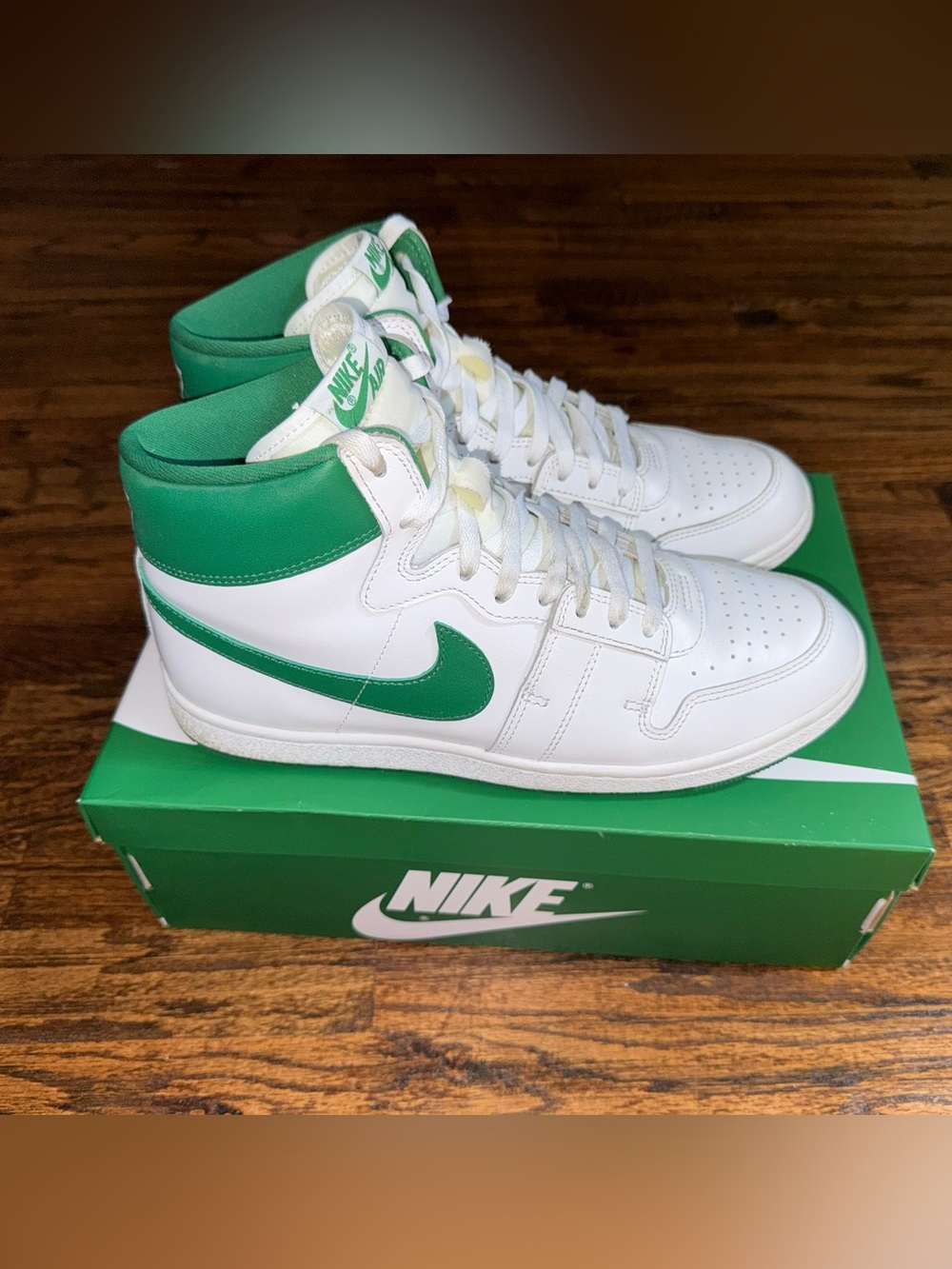 Nike Jordan Air Ship PE SP 'Pine Green' - Size 11M/12.5W